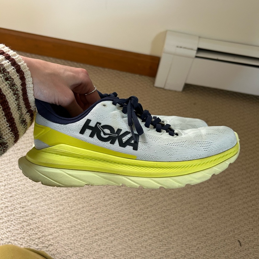 Hoka Mach 4